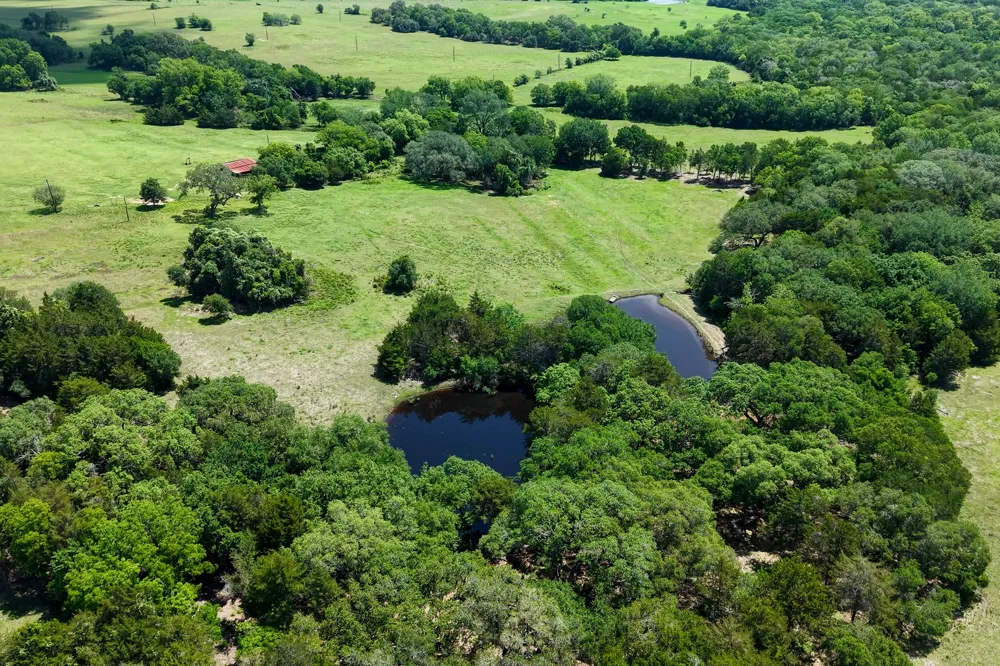 5018 Wolters Road Schulenburg, TX 78956