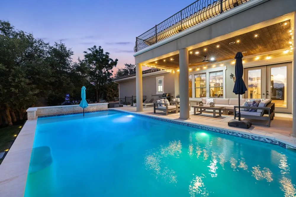 701 Hurst Creek Road Lakeway, TX 78734