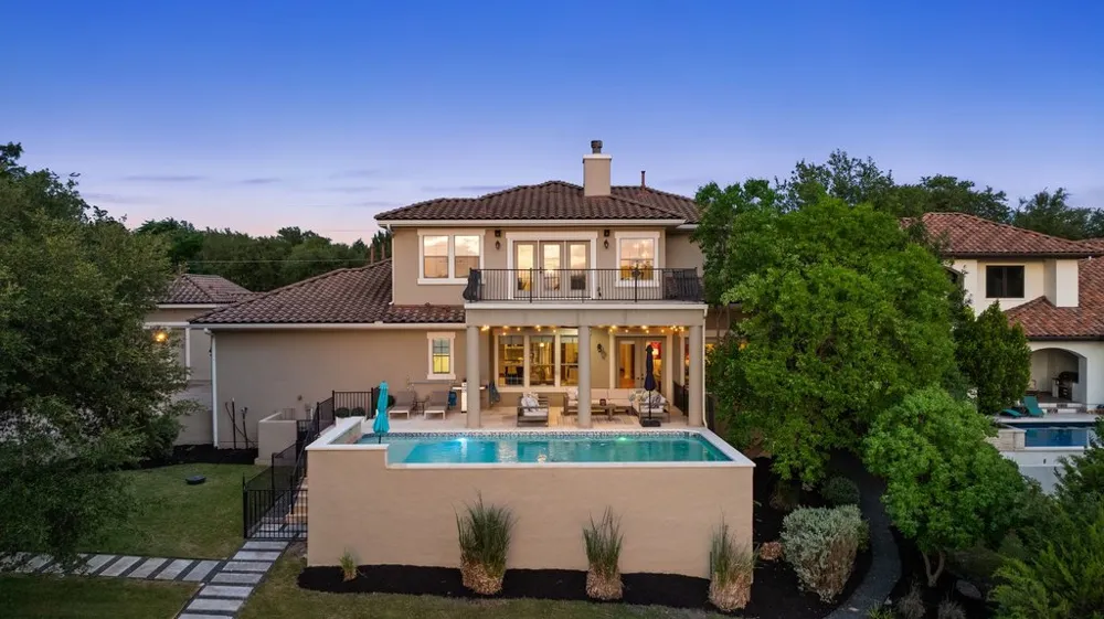 701 Hurst Creek Road Lakeway, TX 78734