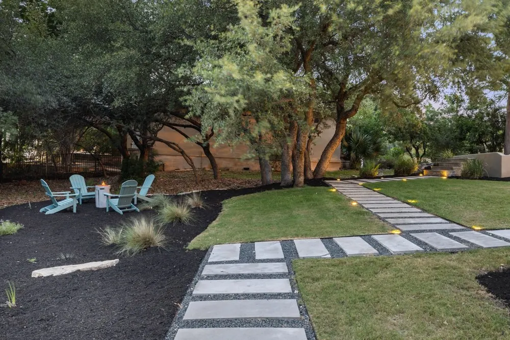 701 Hurst Creek Road Lakeway, TX 78734