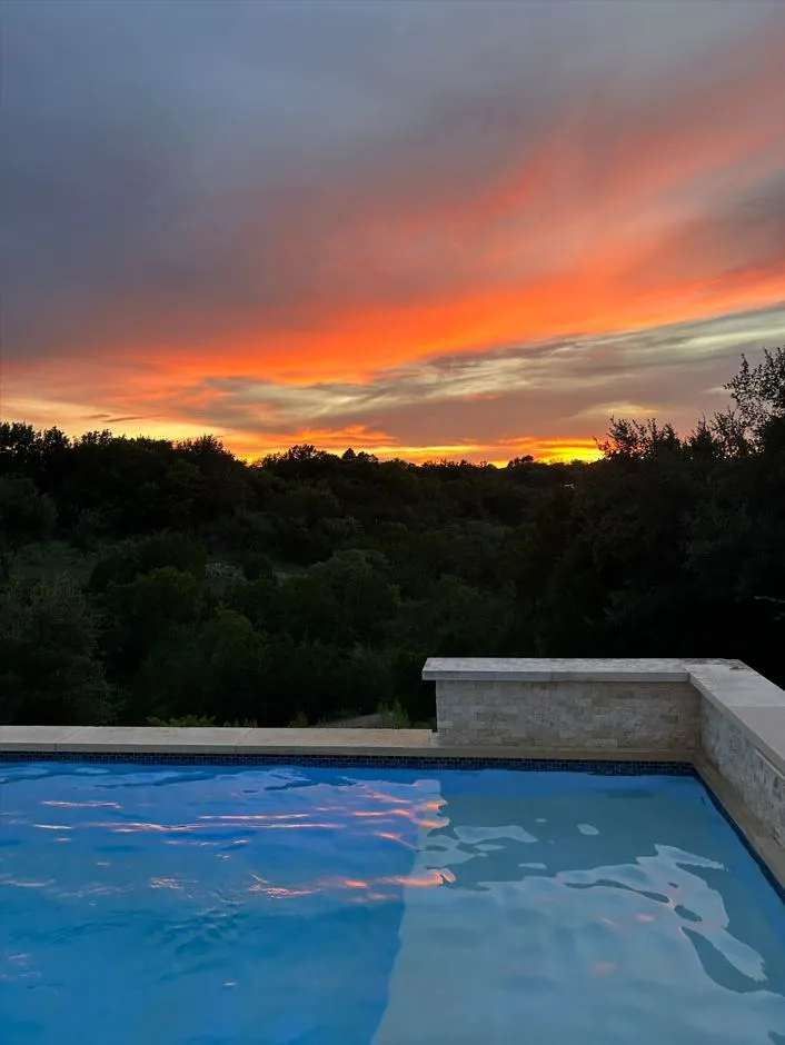 701 Hurst Creek Road Lakeway, TX 78734