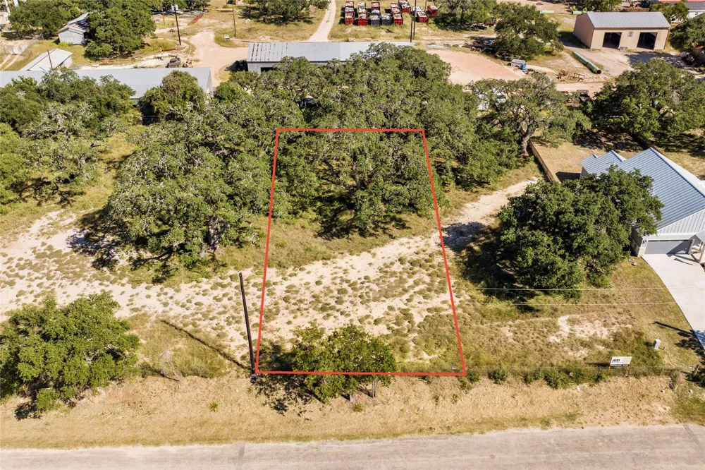 1316 Greenlawn Parkway Blanco, TX 78606