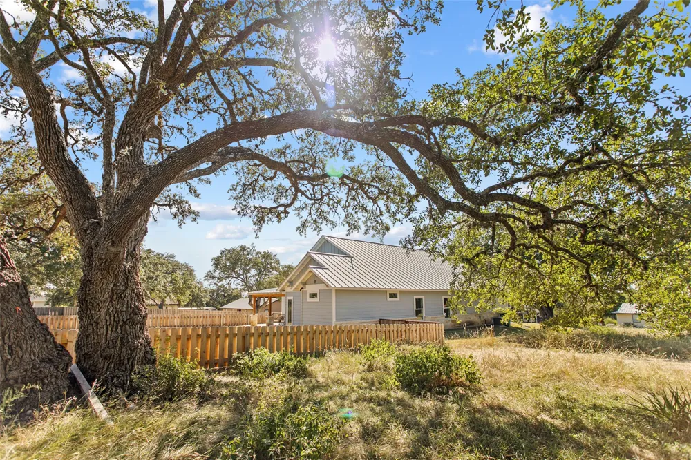 1314 Greenlawn Parkway Blanco, TX 78606
