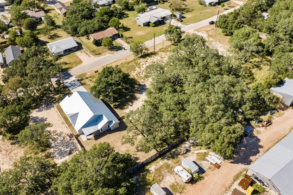 1314 Greenlawn Parkway Blanco, TX 78606