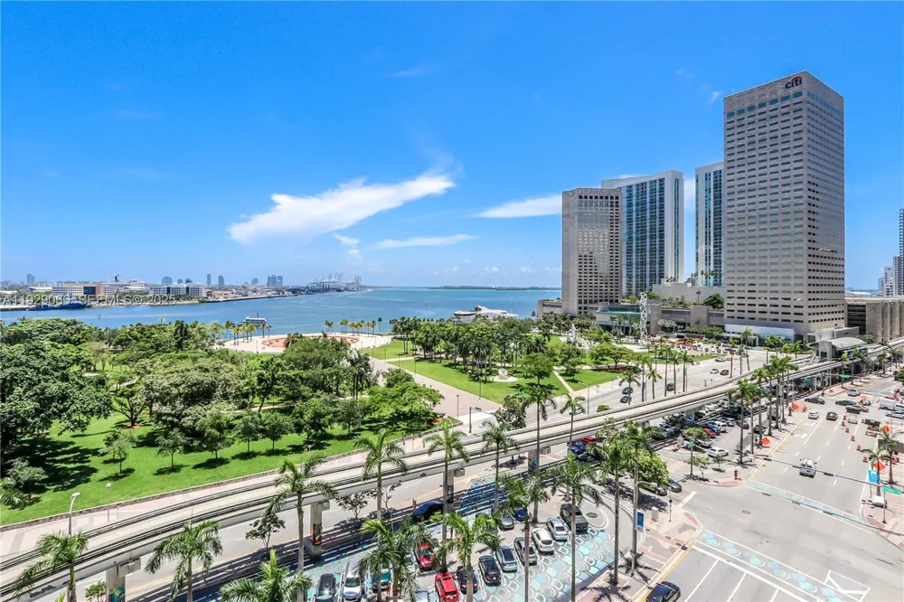 50 Biscayne Blvd #503 Miami, FL 33132