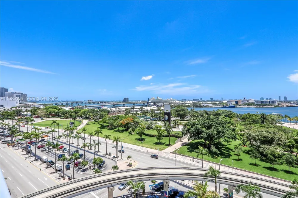 50 Biscayne Blvd #503 Miami, FL 33132