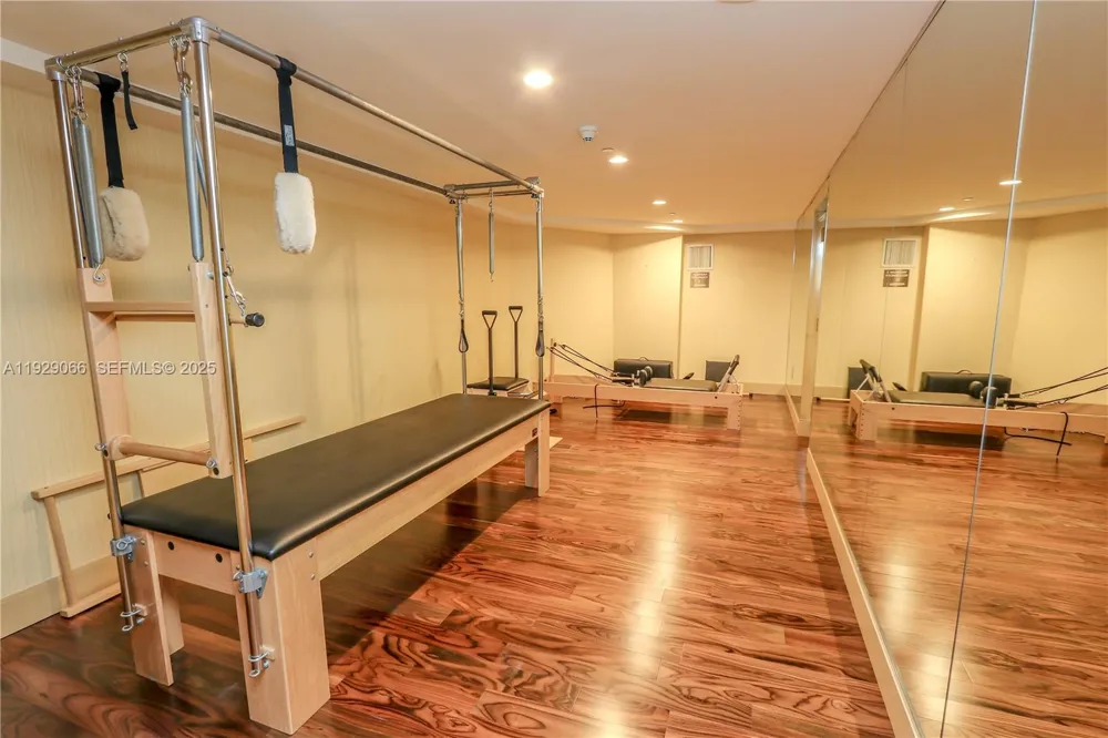50 Biscayne Blvd #503 Miami, FL 33132