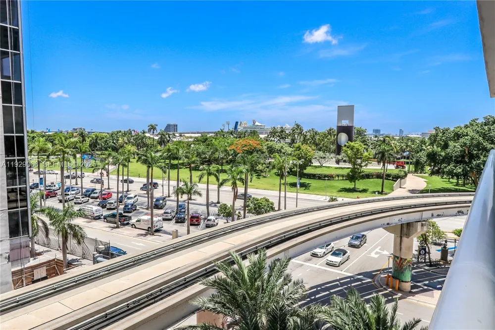50 Biscayne Blvd #503 Miami, FL 33132