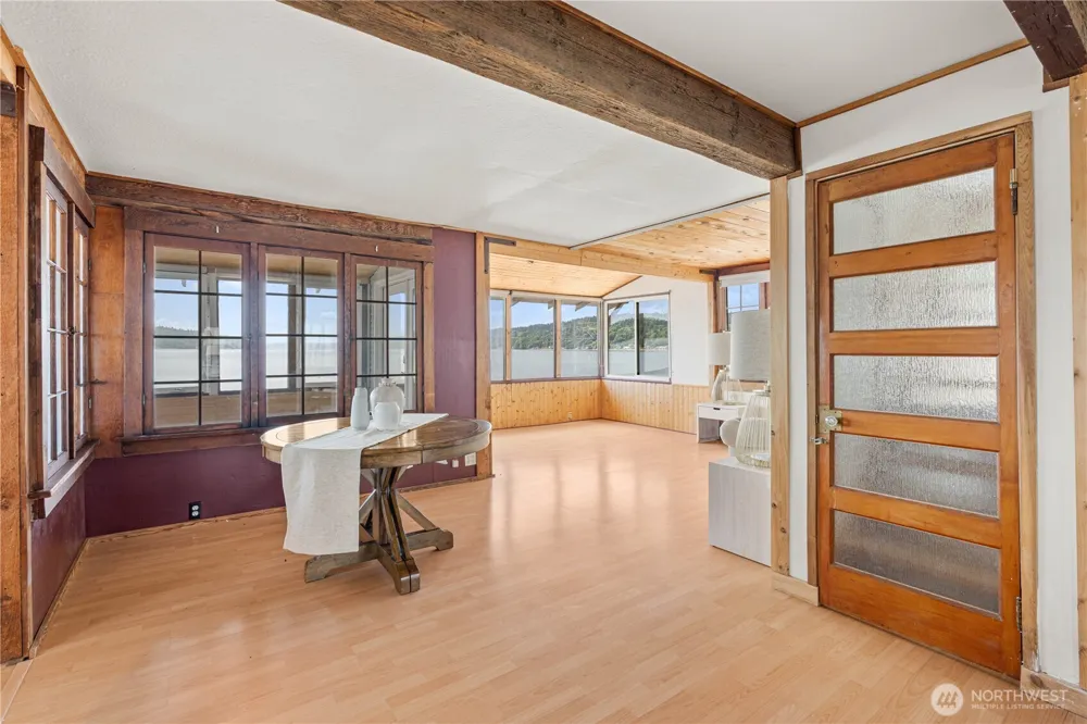 24186 Vashon Highway SW Vashon, WA 98070