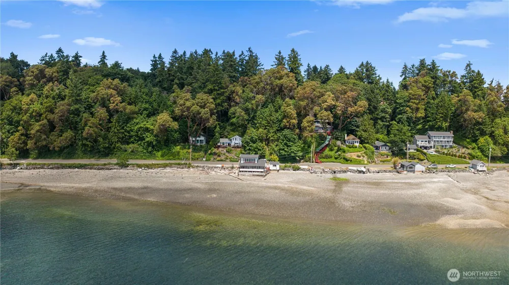 24186 Vashon Highway SW Vashon, WA 98070