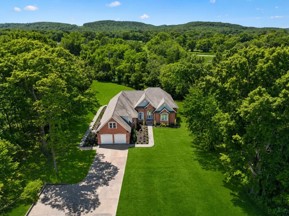 250 Bonwood Dr Murfreesboro, TN 37128