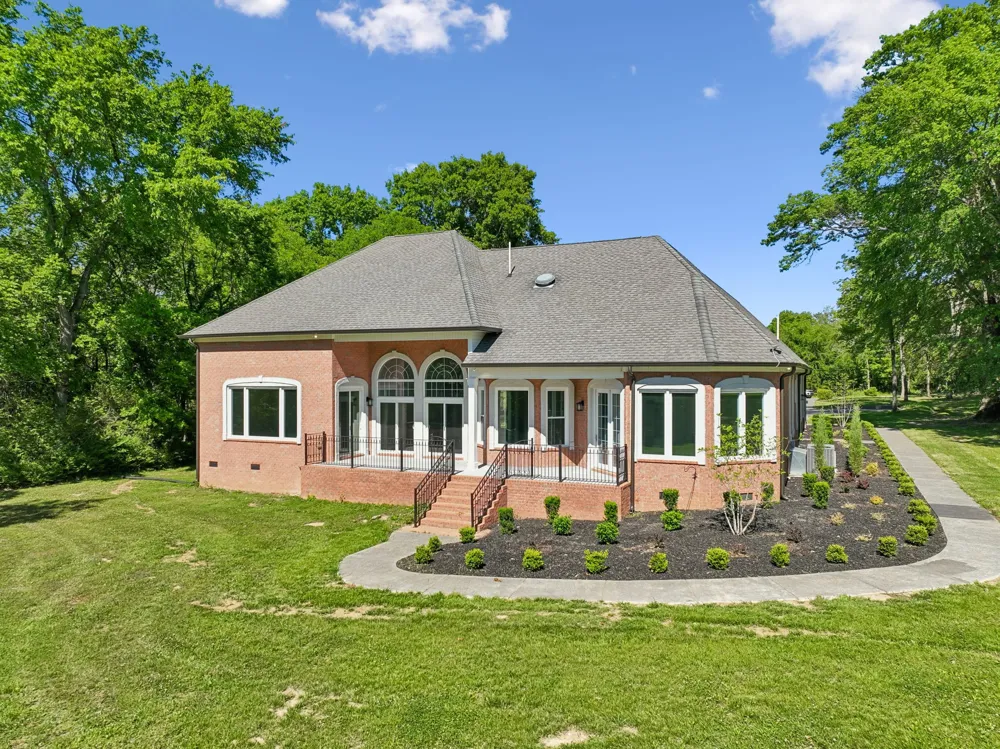 250 Bonwood Dr Murfreesboro, TN 37128