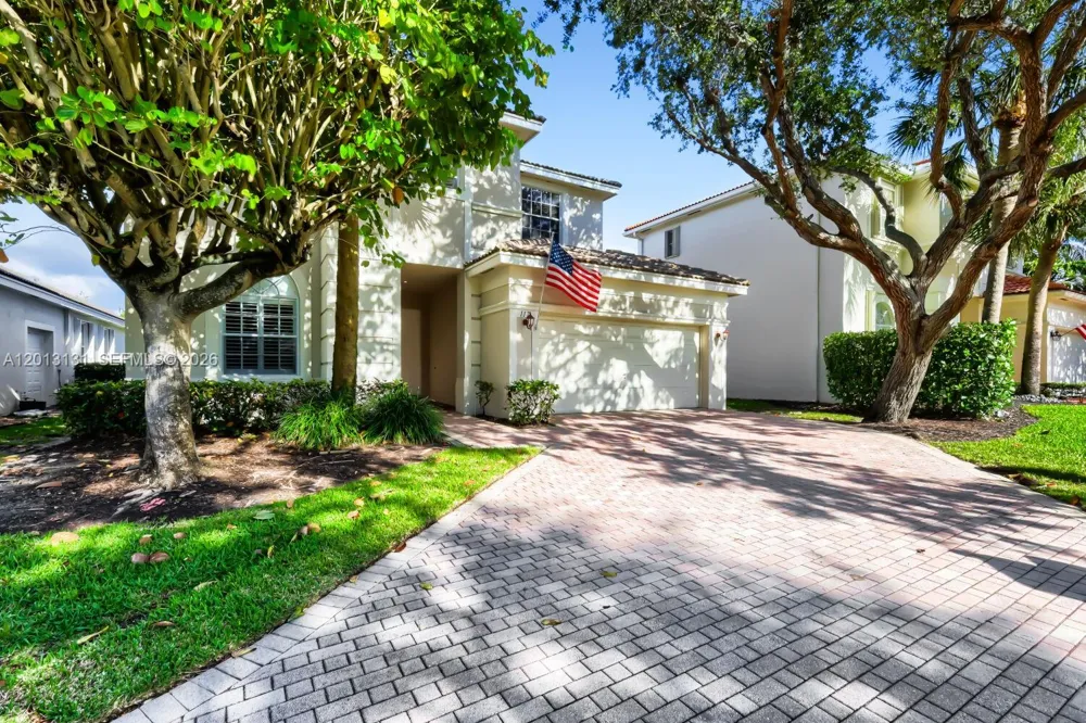 117 Palm Cir Atlantis, FL 33462
