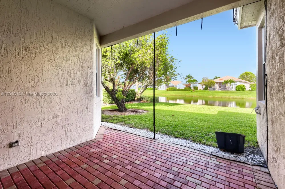 117 Palm Cir Atlantis, FL 33462