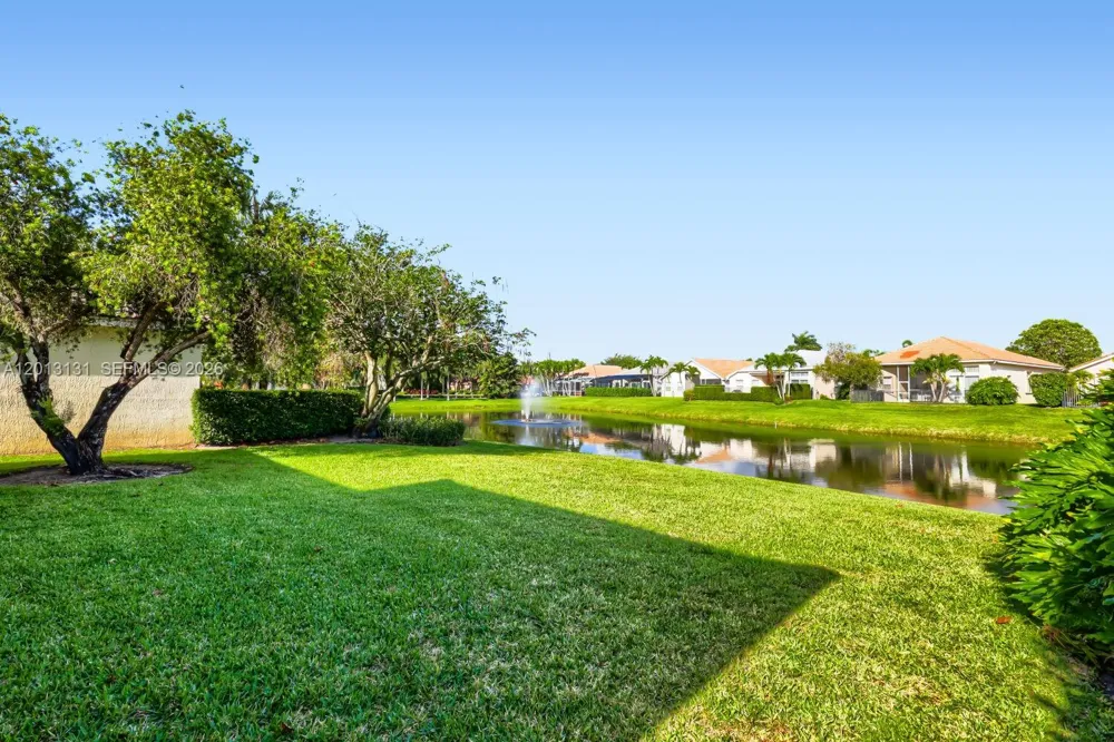 117 Palm Cir Atlantis, FL 33462