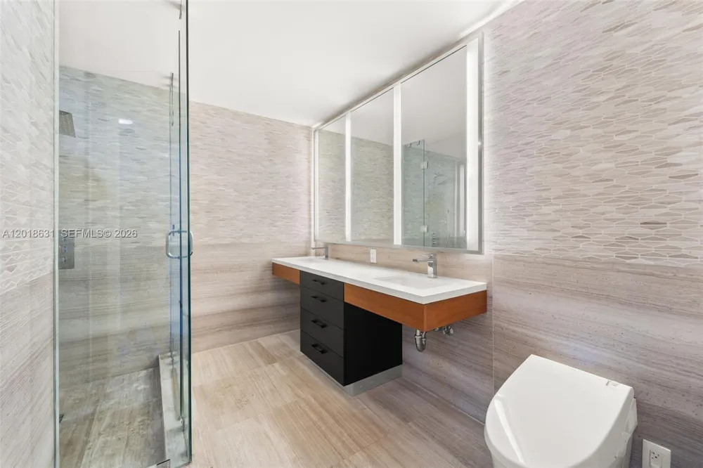 1 Collins Ave #108 Miami Beach, FL 33139