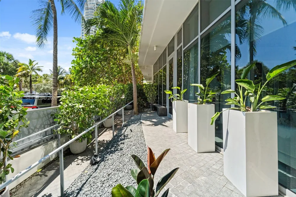 1 Collins Ave #108 Miami Beach, FL 33139