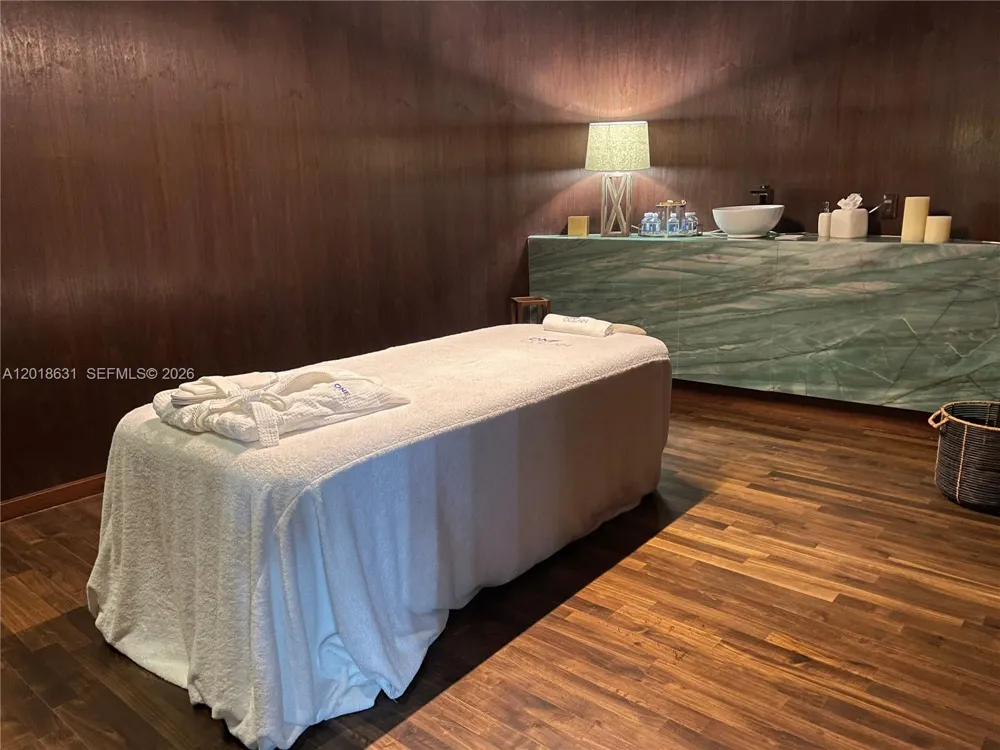 1 Collins Ave #108 Miami Beach, FL 33139