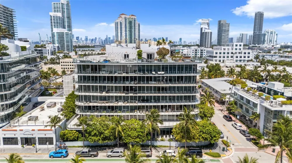 1 Collins Ave #108 Miami Beach, FL 33139