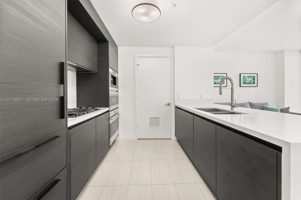1 Collins Ave #108 Miami Beach, FL 33139