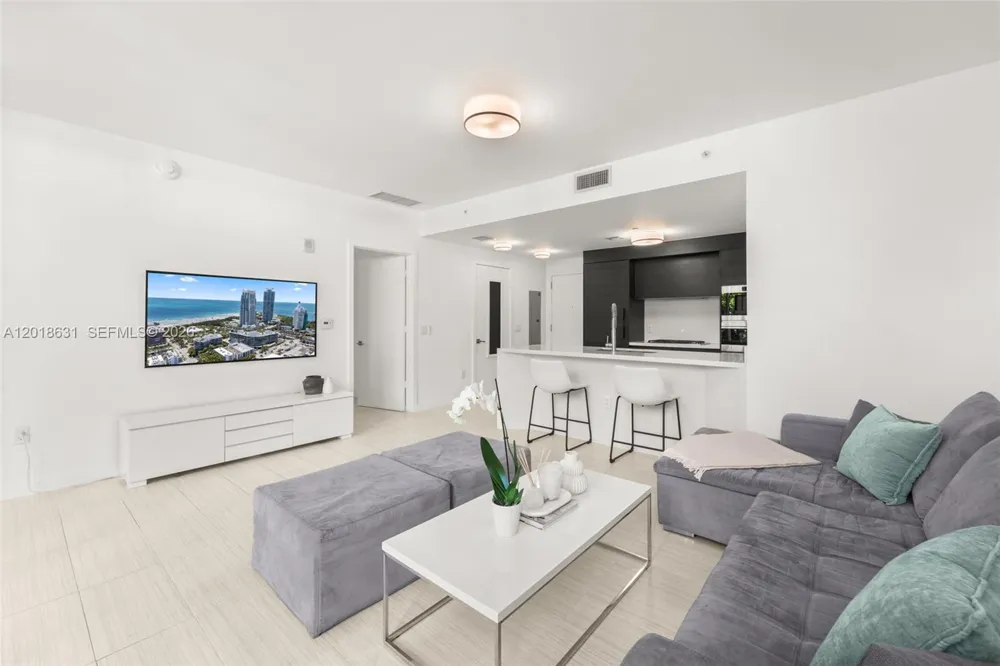 1 Collins Ave #108 Miami Beach, FL 33139