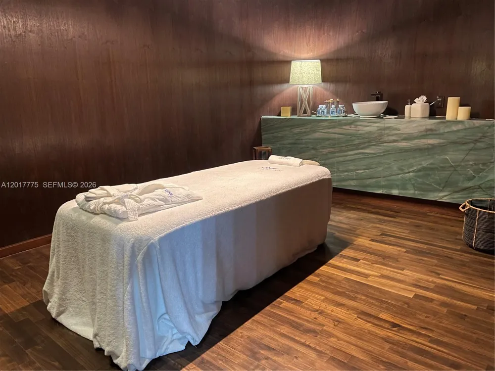 1 Collins Ave #108 Miami Beach, FL 33139