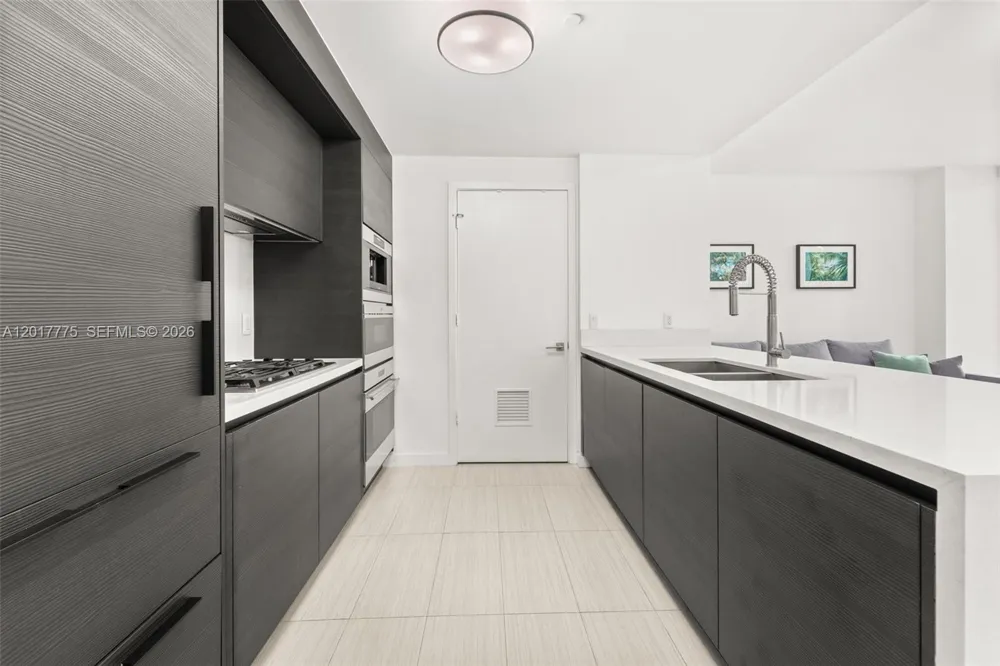 1 Collins Ave #108 Miami Beach, FL 33139