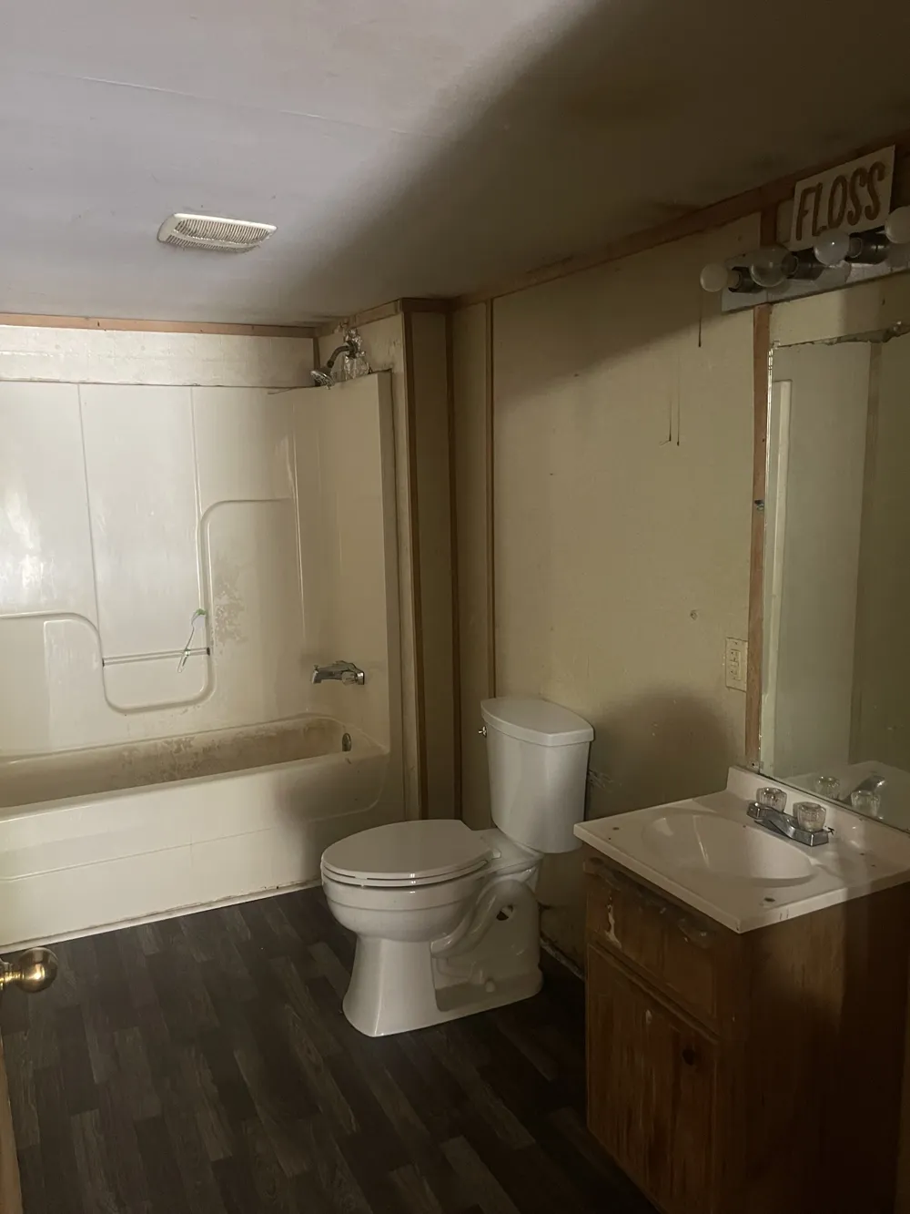 263 Reeves St Lexington, TN 38351