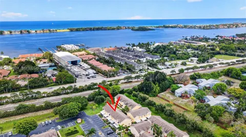 341 Waterside Dr #341
