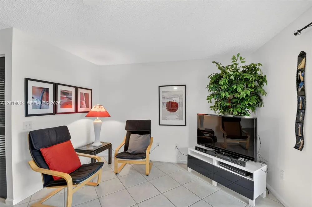 341 Waterside Dr #341 Hypoluxo, FL 33462