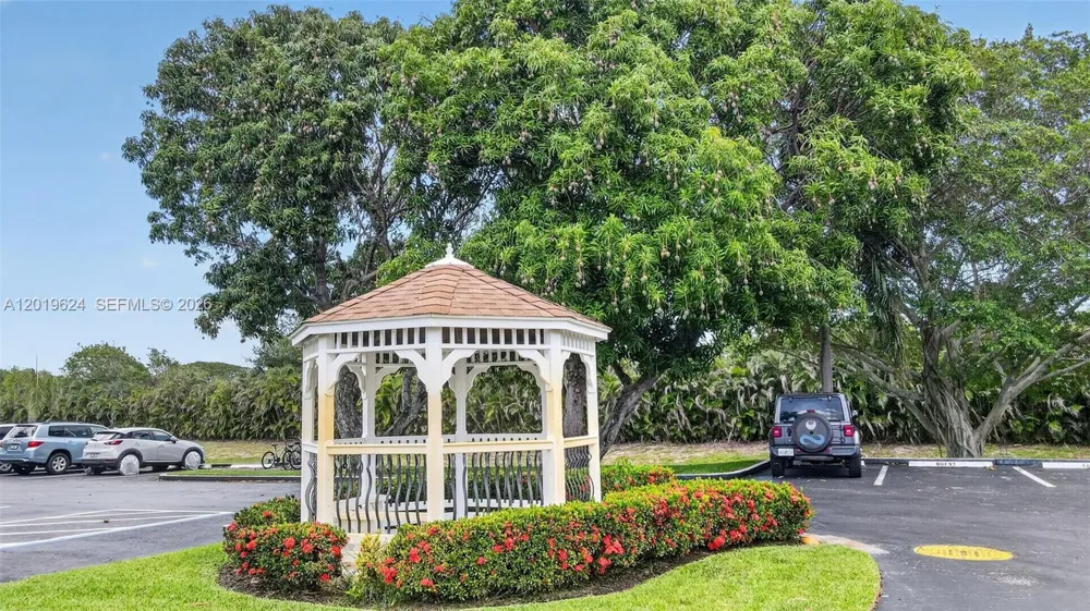 341 Waterside Dr #341 Hypoluxo, FL 33462