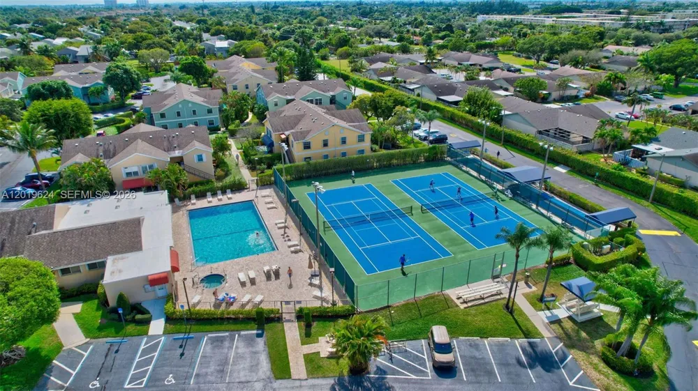 341 Waterside Dr #341 Hypoluxo, FL 33462