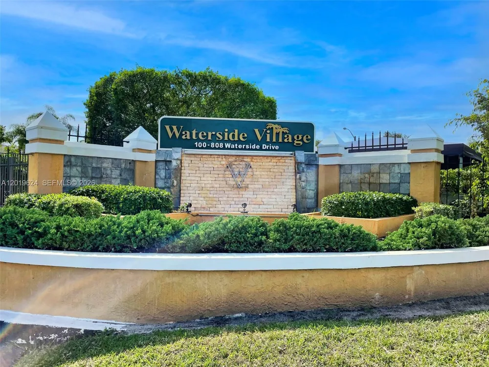 341 Waterside Dr #341 Hypoluxo, FL 33462