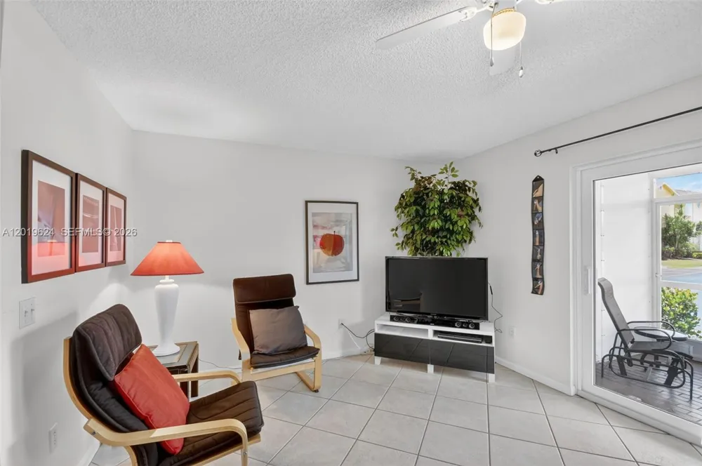 341 Waterside Dr #341 Hypoluxo, FL 33462