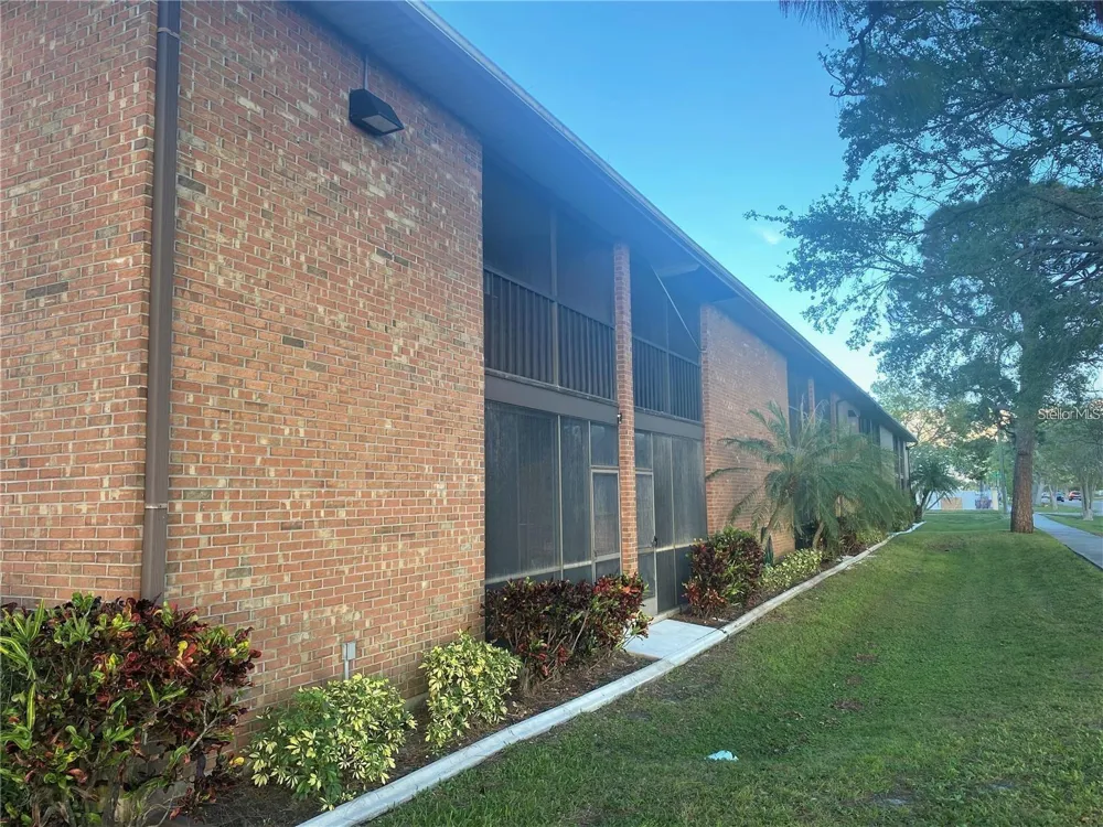 111 AIRPORT AVENUE W #107 Venice, FL 34285