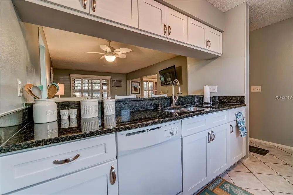 111 AIRPORT AVENUE W #107 Venice, FL 34285