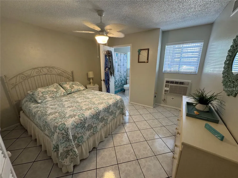 111 AIRPORT AVENUE W #107 Venice, FL 34285