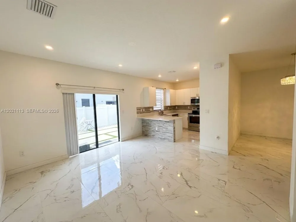 20352 NW 6th Ave Miami Gardens, FL 33169
