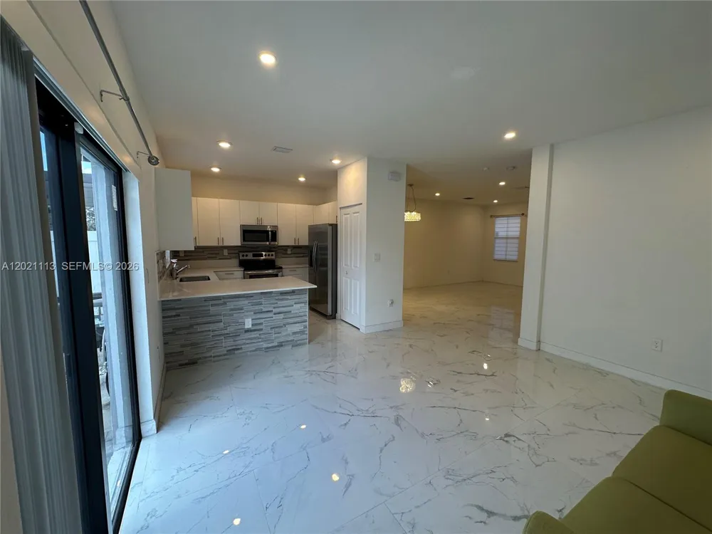 20352 NW 6th Ave Miami Gardens, FL 33169
