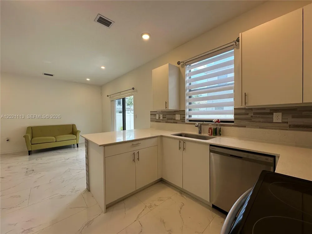 20352 NW 6th Ave Miami Gardens, FL 33169