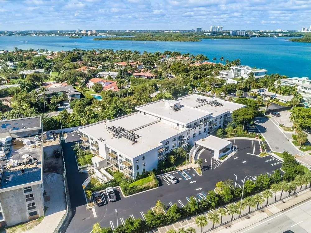10250 Collins Avenue #408 Bal Harbour, FL 33154