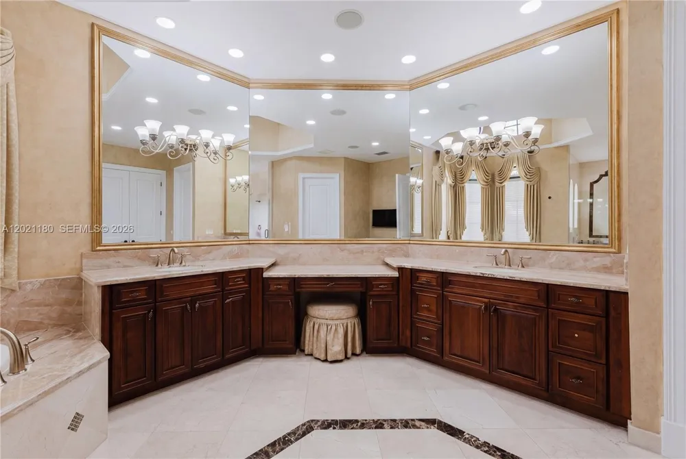 7290 Lemon Grass Dr Parkland, FL 33076
