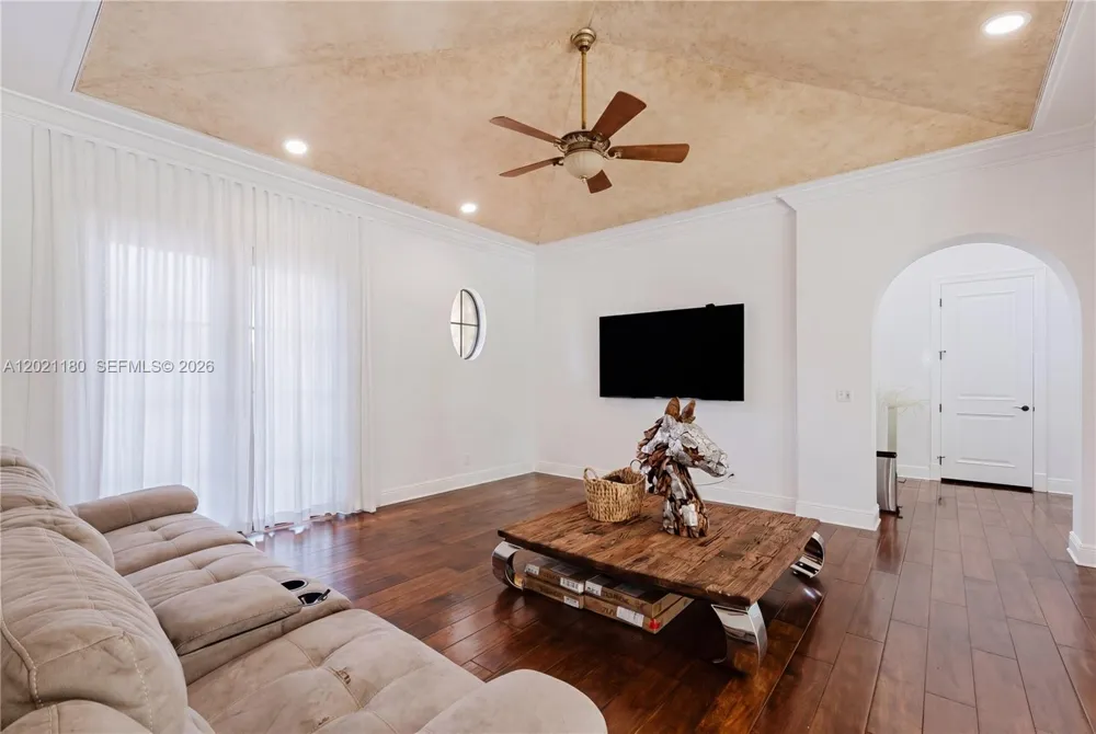 7290 Lemon Grass Dr Parkland, FL 33076