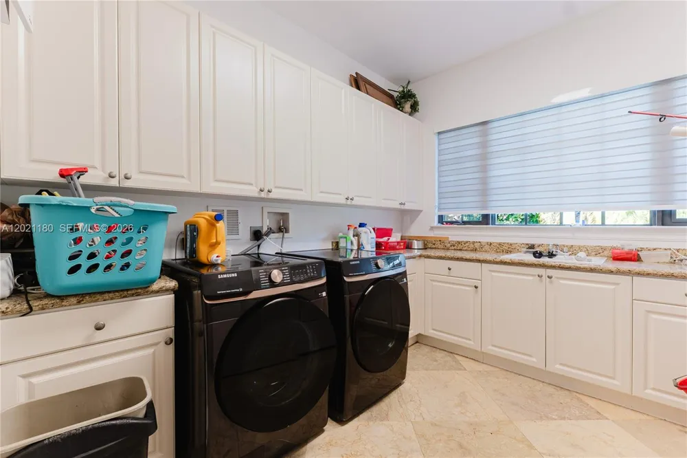 7290 Lemon Grass Dr Parkland, FL 33076