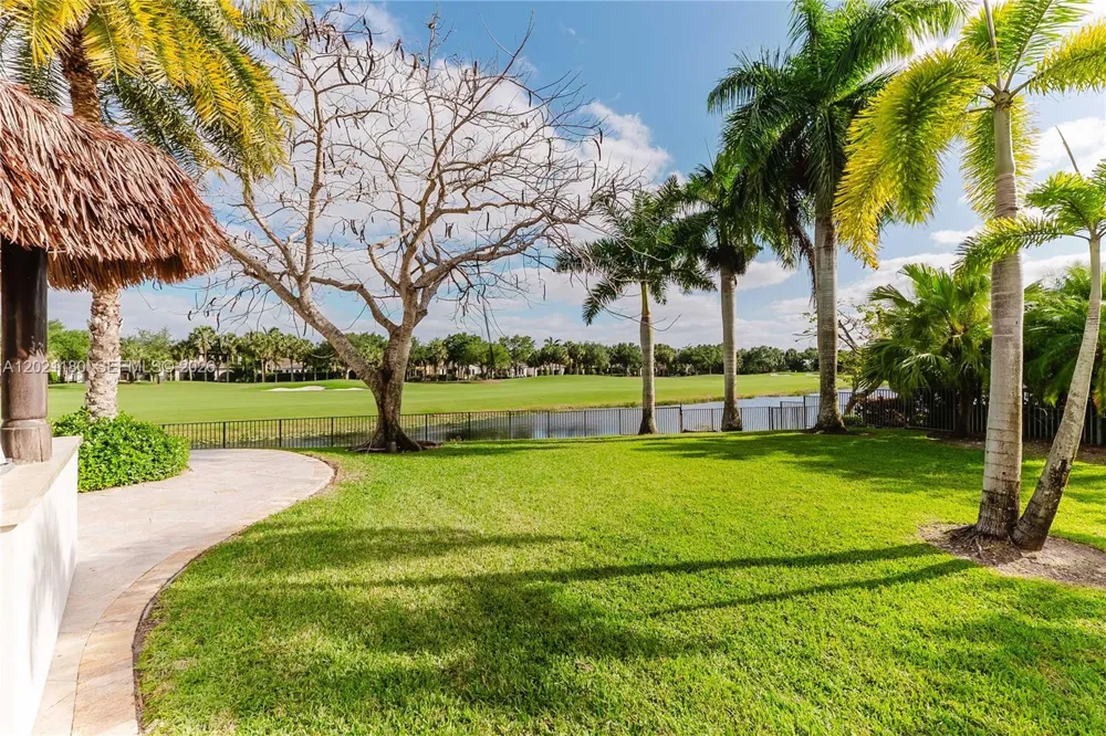 7290 Lemon Grass Dr Parkland, FL 33076