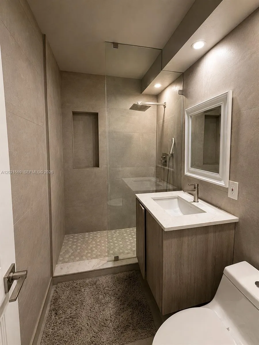 1120 E 6th Ct Hialeah, FL 33010