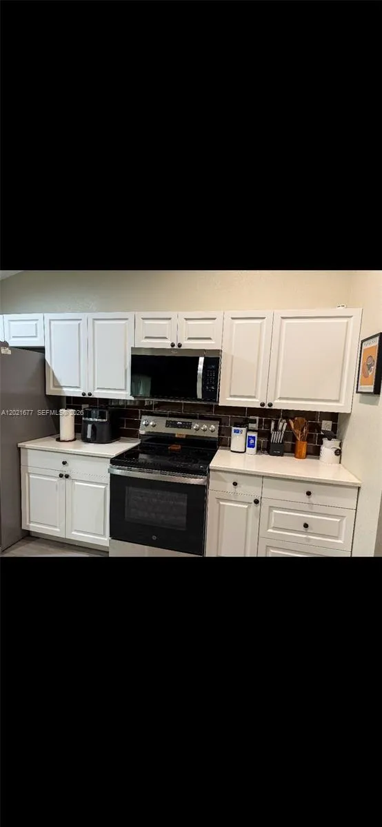 370 Hand Ave Other City - In The State Of Florida, FL 32174