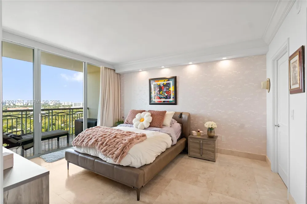 3350 SW 27th Ave #1706 Coconut Grove, FL 33133