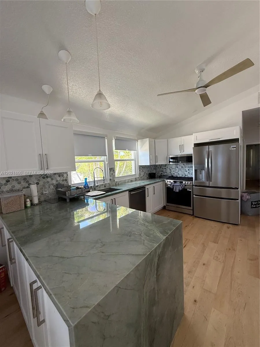 172 Valois Blvd Key Largo, FL 33037
