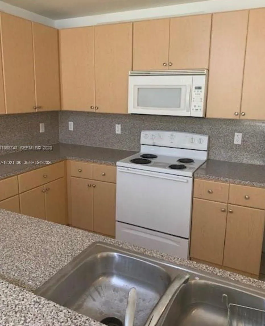 22631 SW 88th Pl #5-18 Cutler Bay, FL 33190
